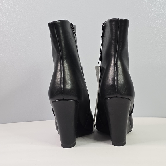 The Drop Black Gina Vegan Leather Wedge Boot - Picture 8 of 11